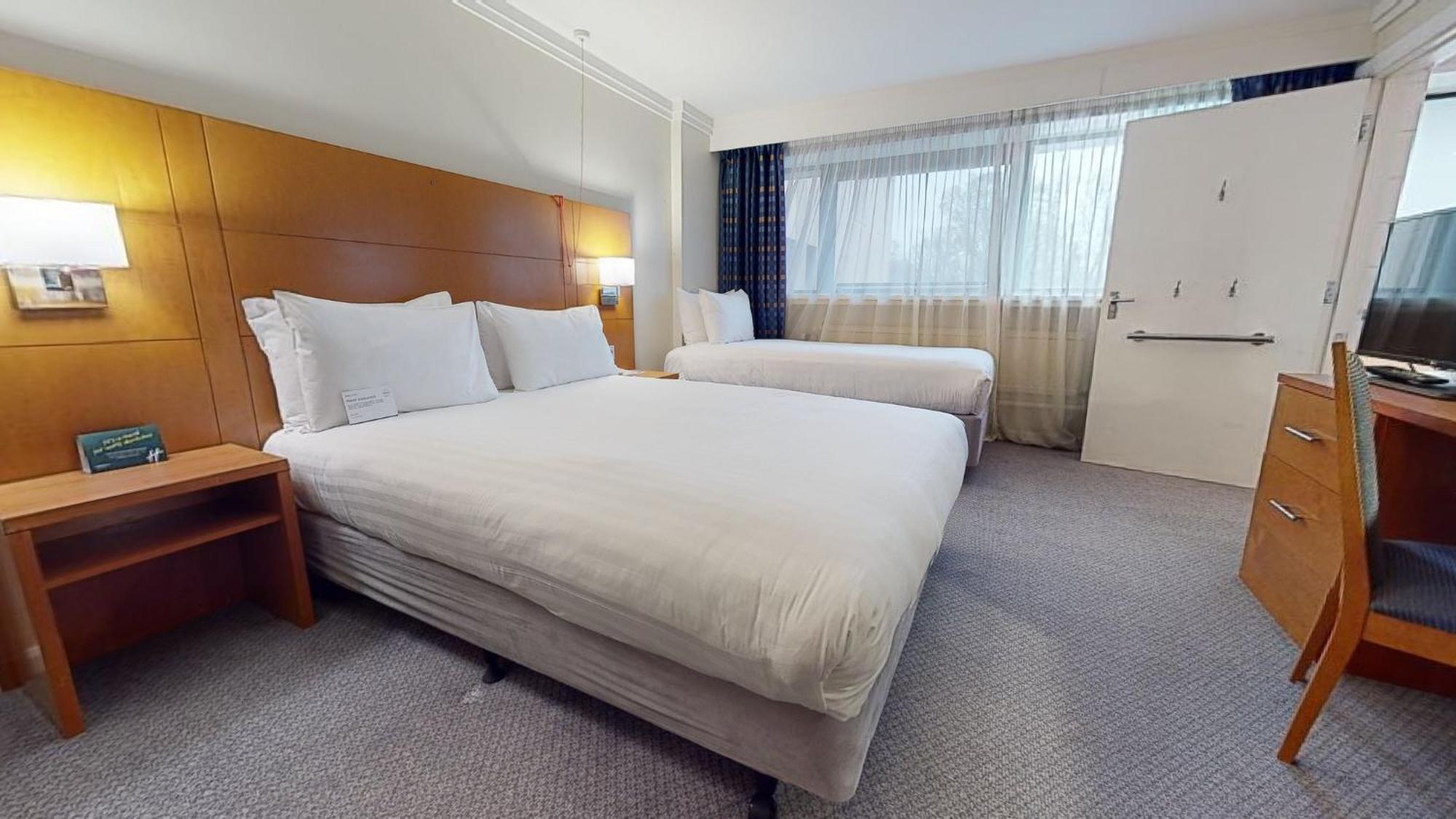 Holiday Inn Cardiff City By Ihg Ngoại thất bức ảnh