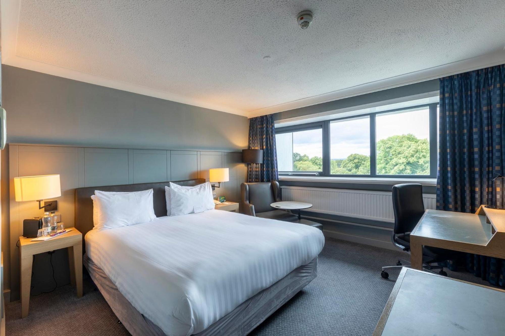 Holiday Inn Cardiff City By Ihg Ngoại thất bức ảnh